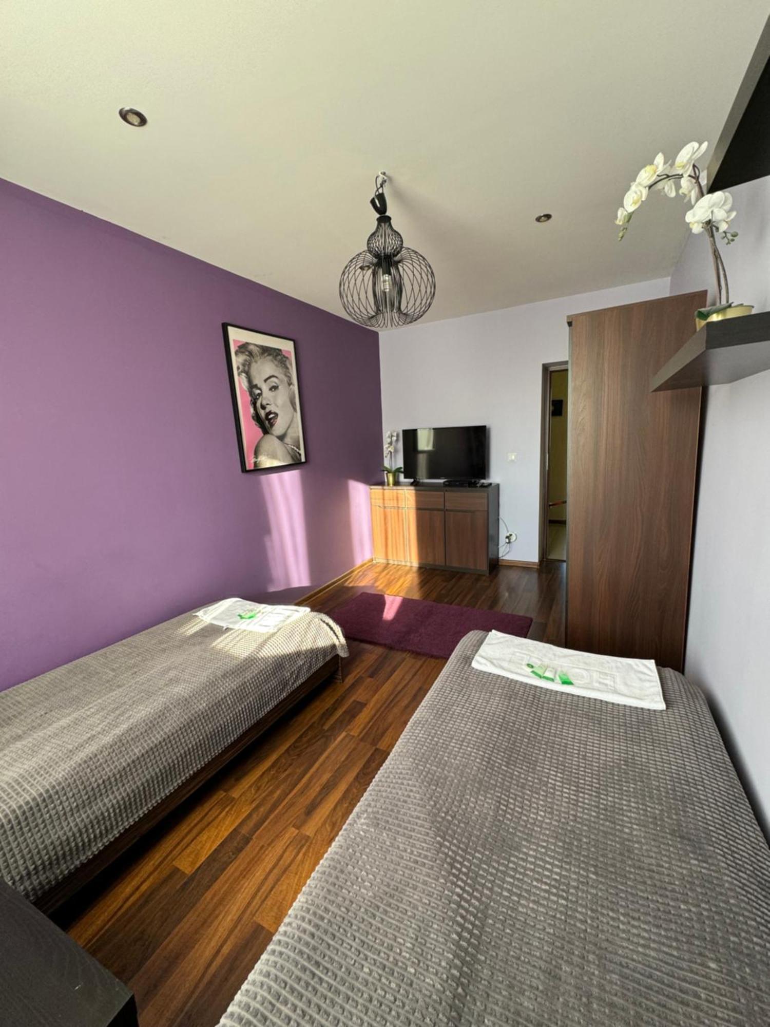 Apartament Sandra Kielce Bagian luar foto