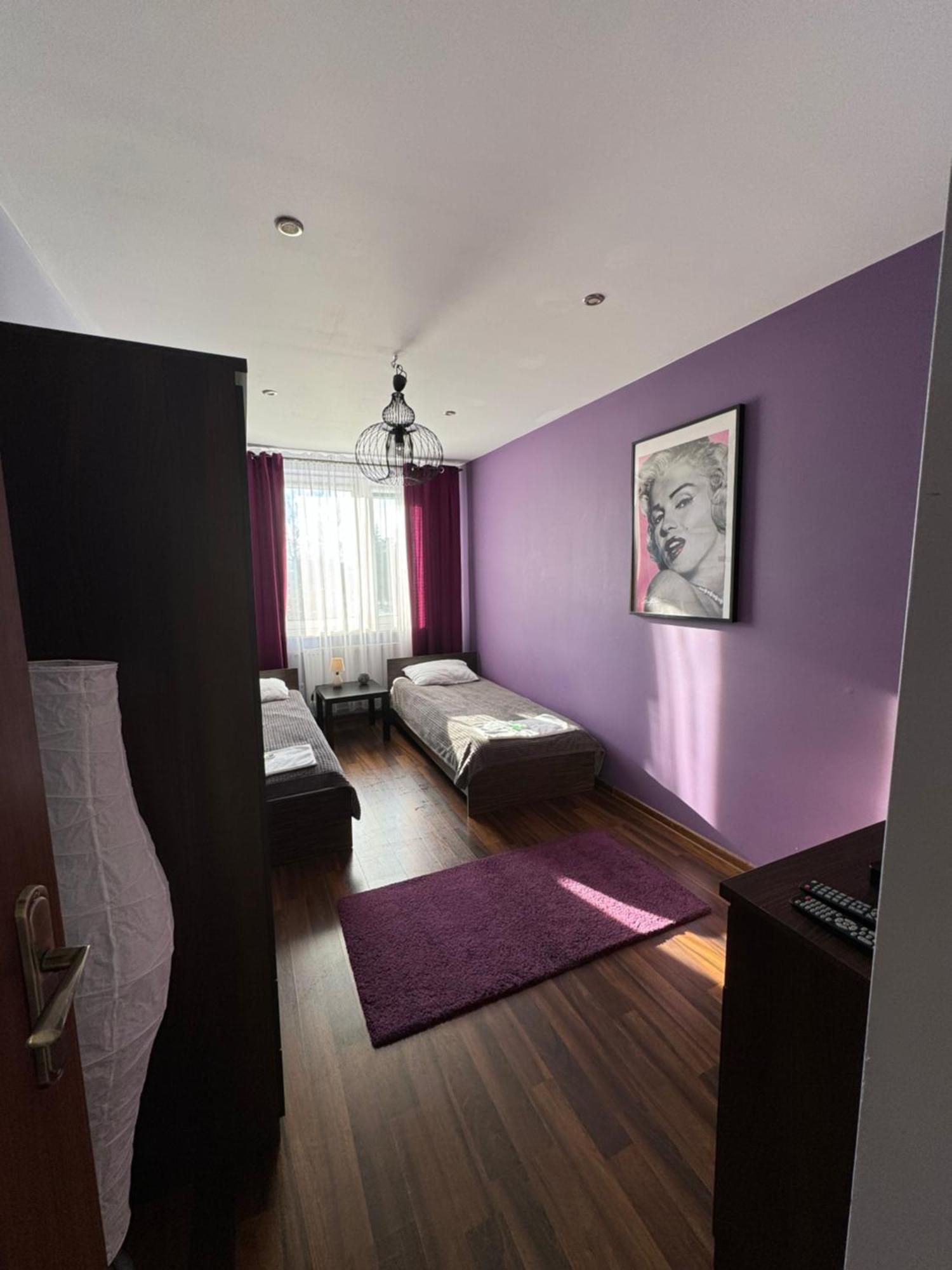 Apartament Sandra Kielce Bagian luar foto